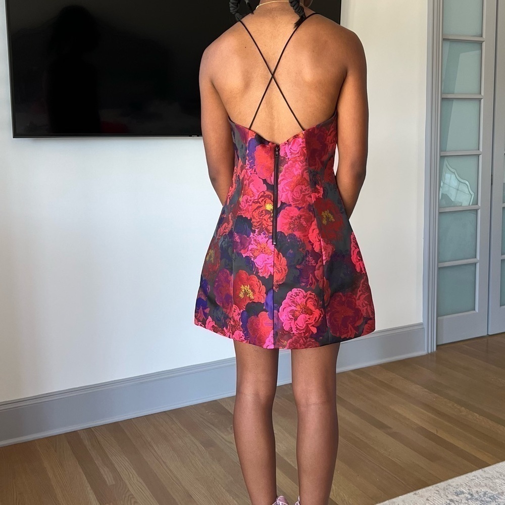 ALICE + OLIVIA TAYLA FLORAL MINI DRESS - Picture 8 of 16